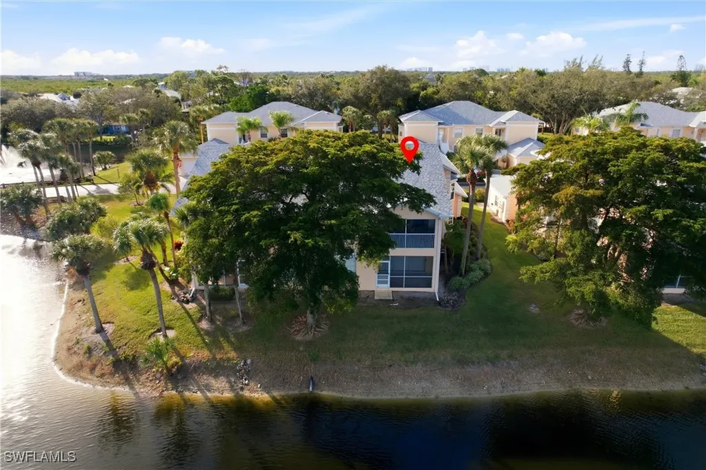 688 Wiggins Lake Drive Naples FL 34110