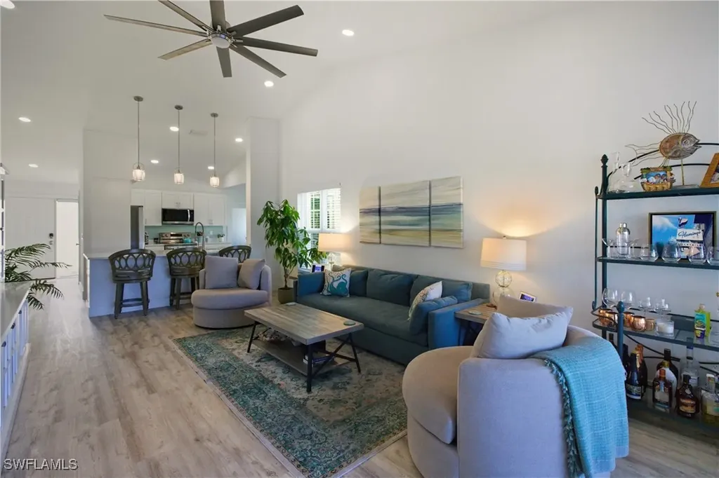 688 Wiggins Lake Drive Naples FL 34110