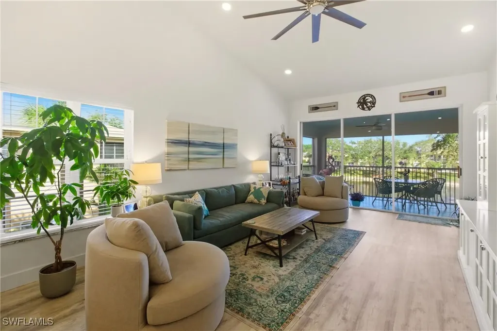 688 Wiggins Lake Drive Naples FL 34110