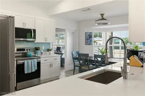 688 Wiggins Lake Drive Naples FL 34110
