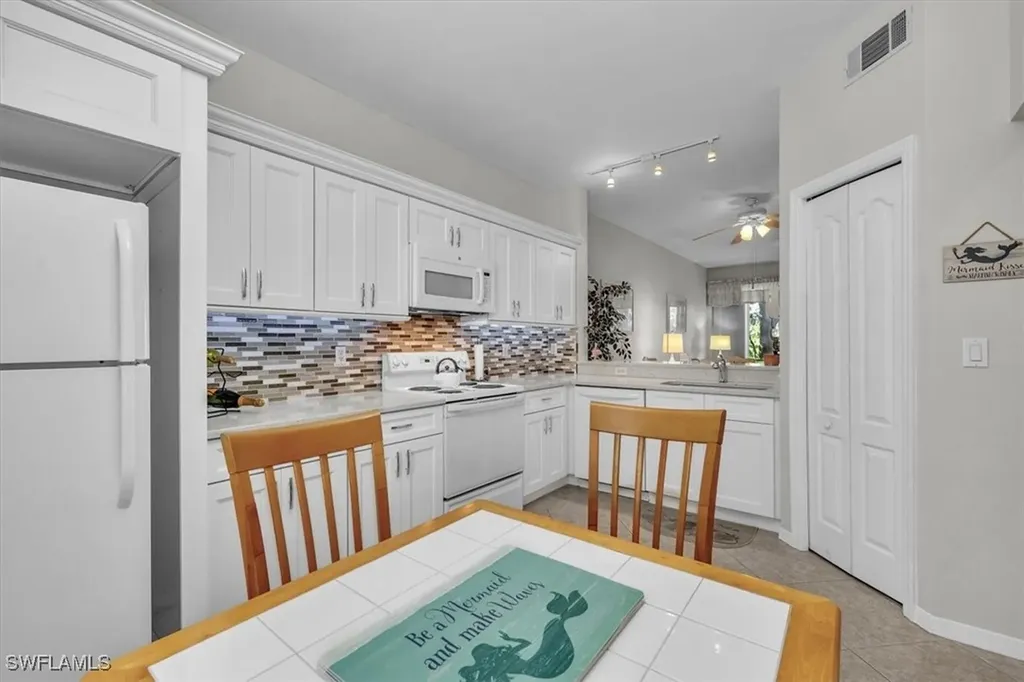 8075 Tiger Cove Naples FL 34113