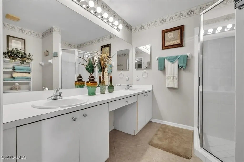 8075 Tiger Cove Naples FL 34113