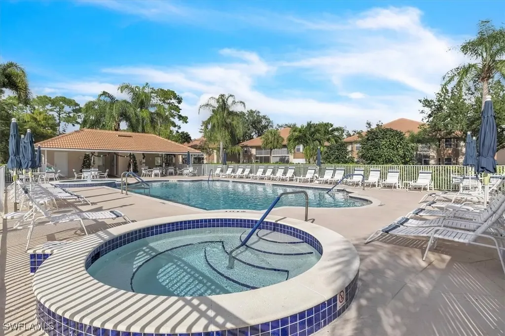 8075 Tiger Cove Naples FL 34113