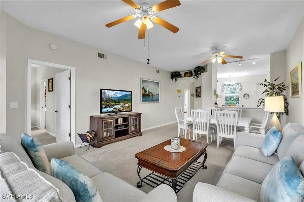 8075 Tiger Cove Naples FL 34113