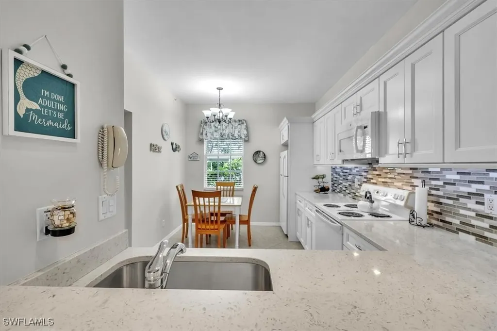 8075 Tiger Cove Naples FL 34113