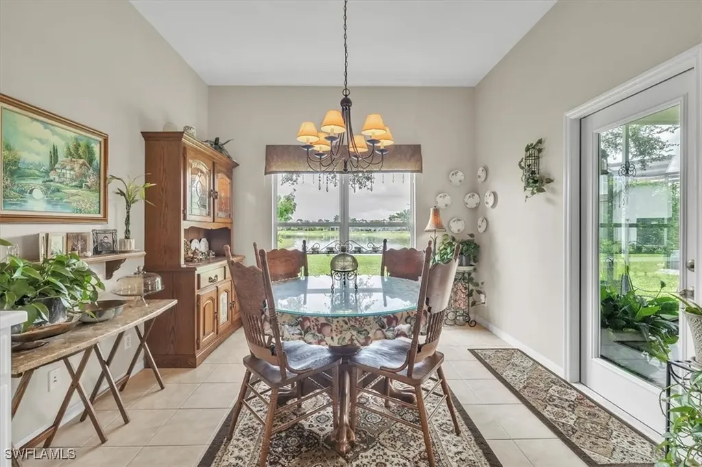 2673 Fishtail Palm Court Naples FL 34120