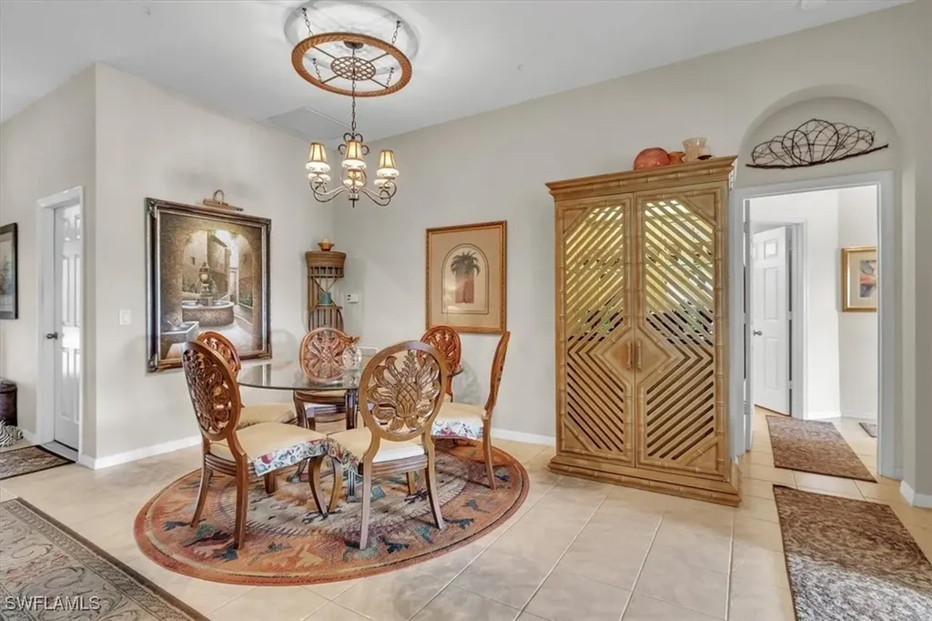 2673 Fishtail Palm Court Naples FL 34120