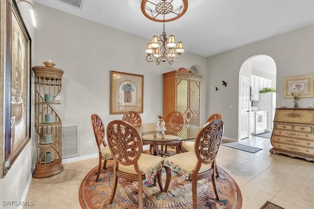 2673 Fishtail Palm Court Naples FL 34120