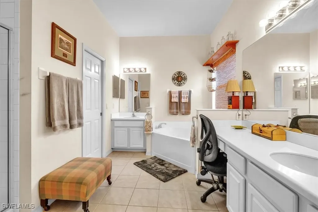 2673 Fishtail Palm Court Naples FL 34120