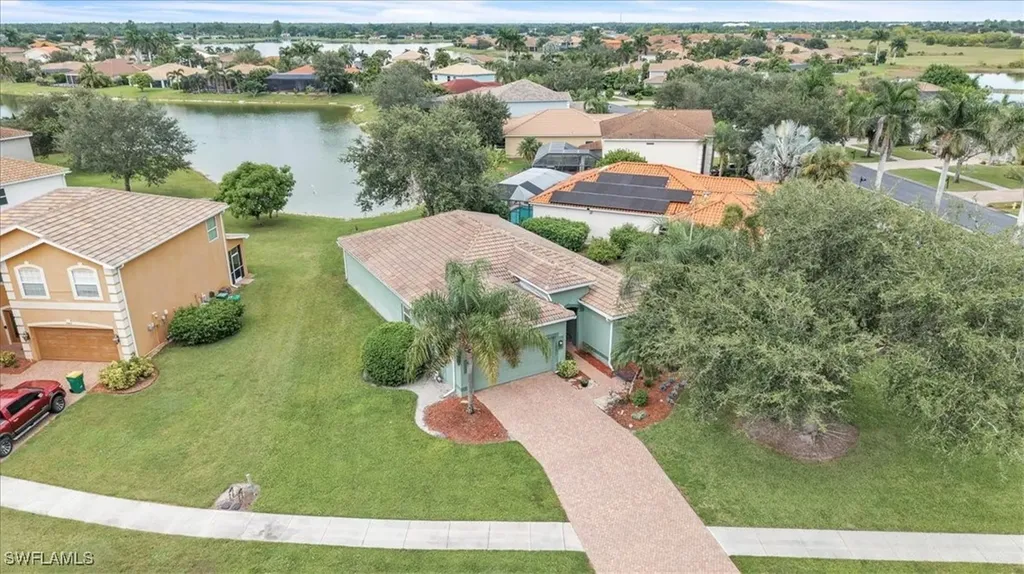 2673 Fishtail Palm Court Naples FL 34120