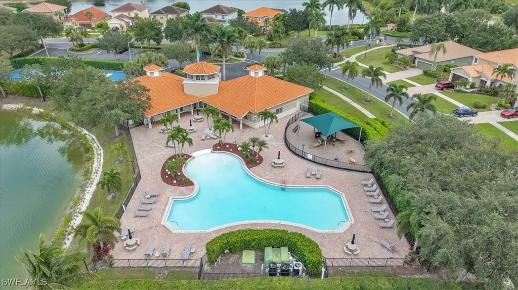 2673 Fishtail Palm Court Naples FL 34120