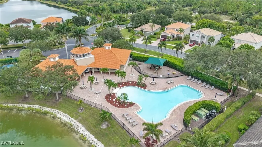 2673 Fishtail Palm Court Naples FL 34120
