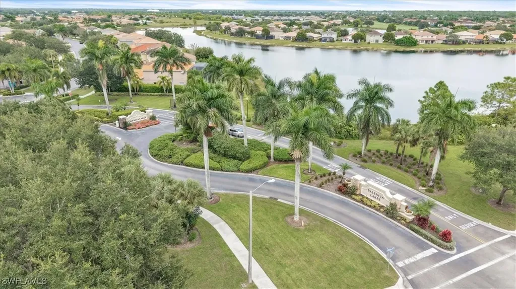 2673 Fishtail Palm Court Naples FL 34120