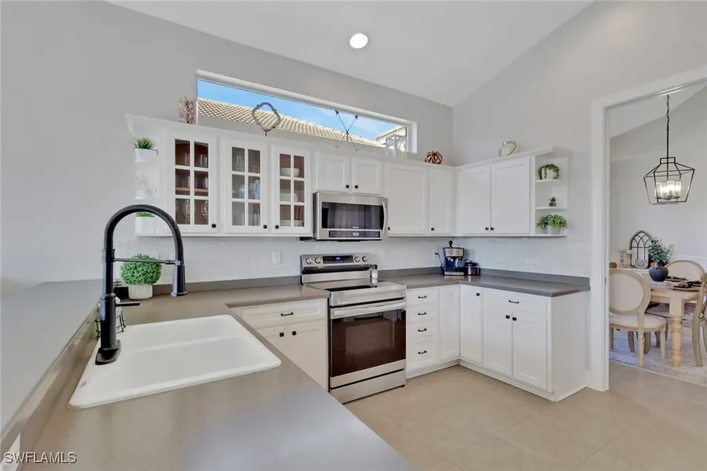 15464 Cortona Way Naples FL 34120