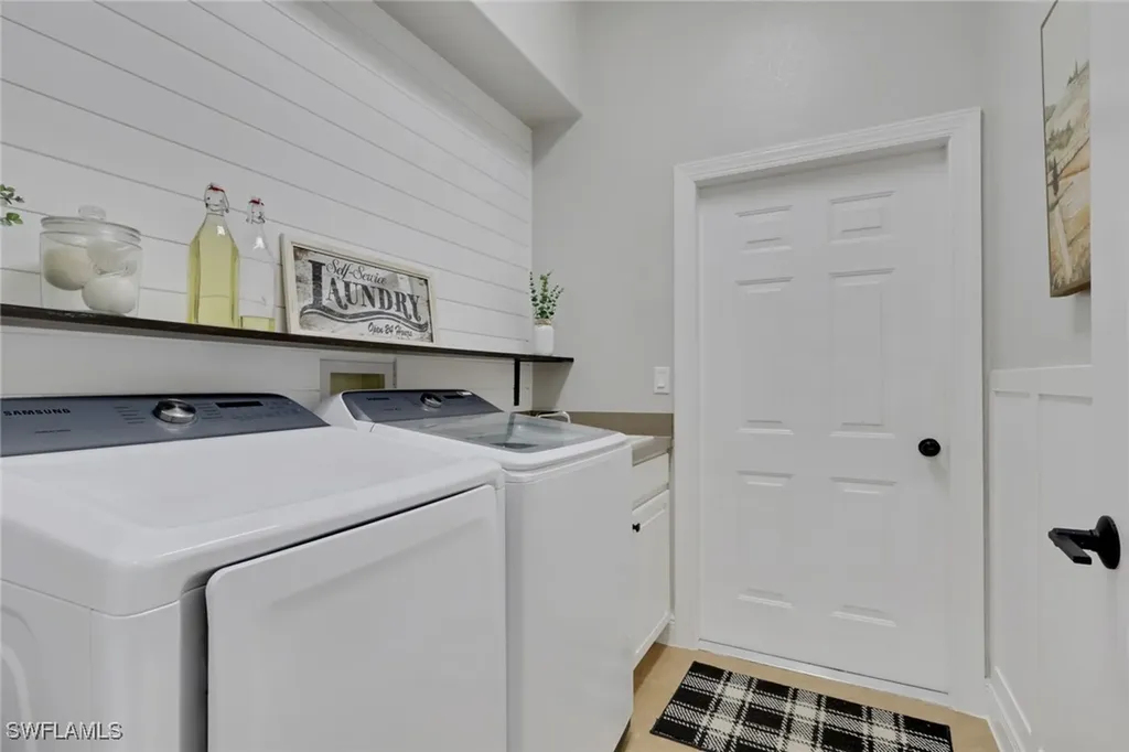 15464 Cortona Way Naples FL 34120