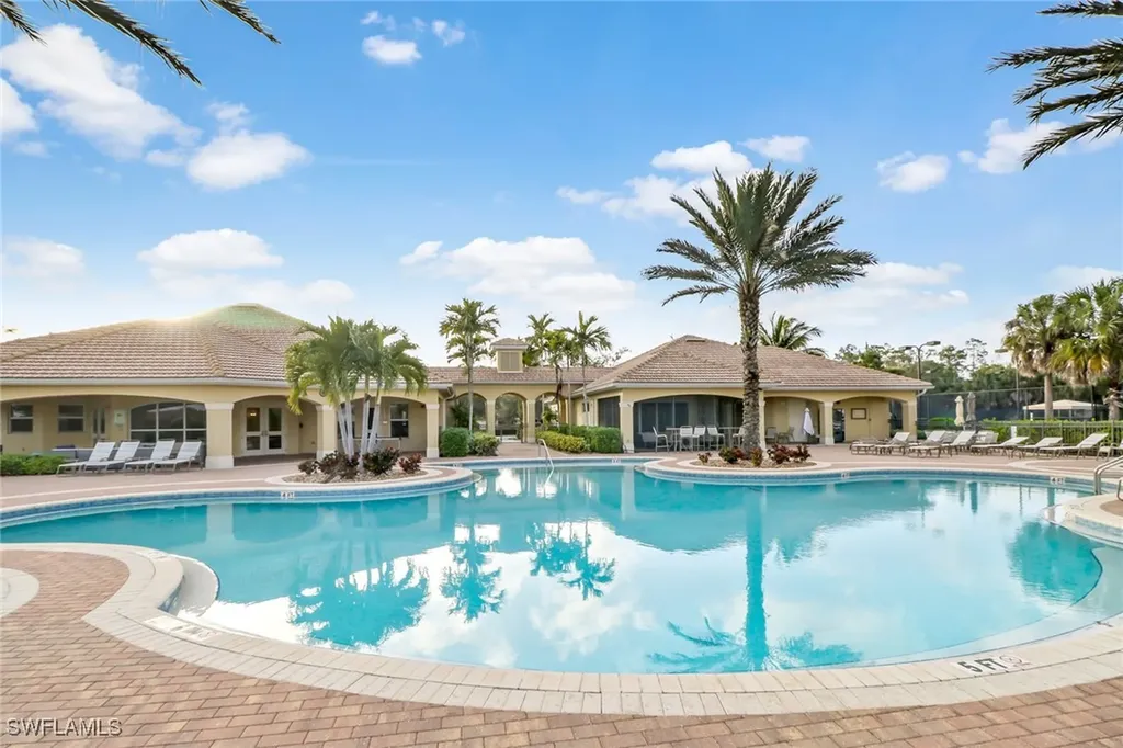15464 Cortona Way Naples FL 34120