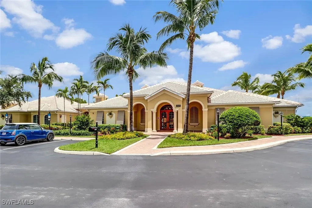 15464 Cortona Way Naples FL 34120