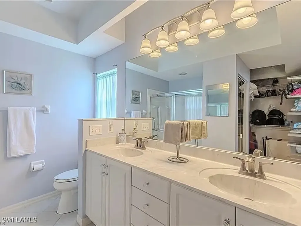 5595 Greenwood Circle Naples FL 34112
