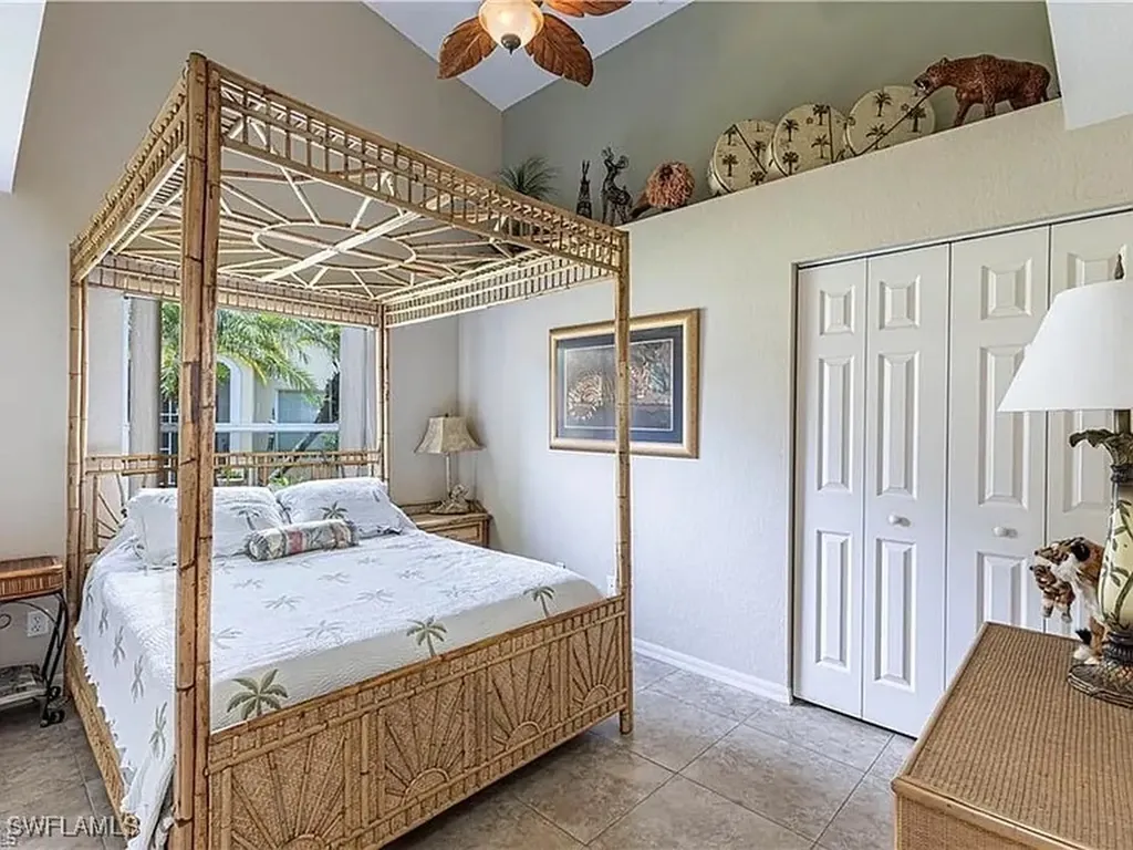 5595 Greenwood Circle Naples FL 34112
