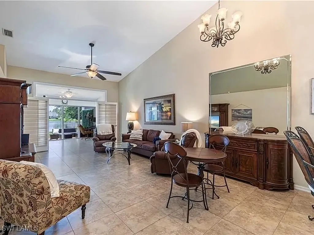 5595 Greenwood Circle Naples FL 34112