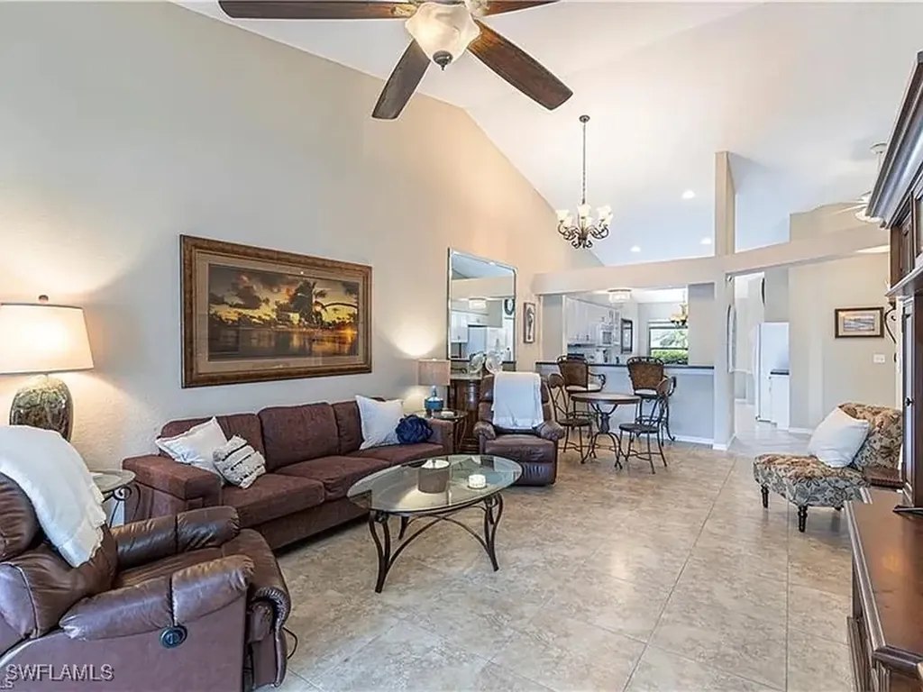 5595 Greenwood Circle Naples FL 34112