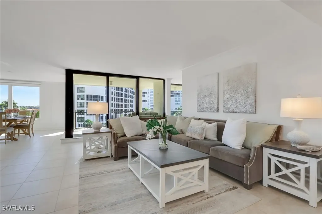 4251 Gulf Shore Boulevard N Naples FL 34103