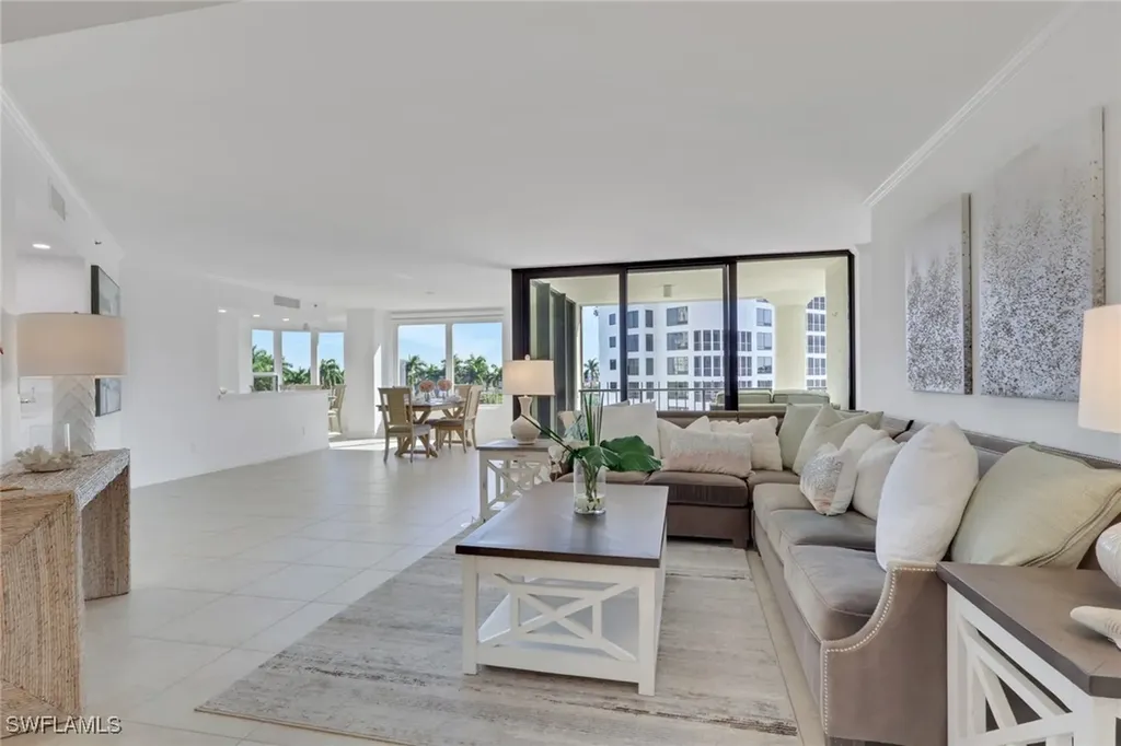 4251 Gulf Shore Boulevard N Naples FL 34103