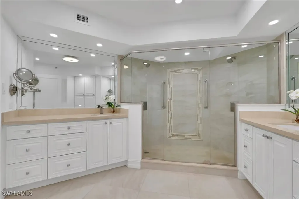 4251 Gulf Shore Boulevard N Naples FL 34103