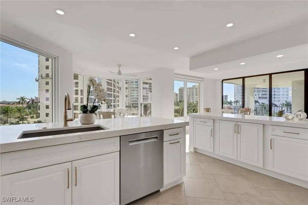 4251 Gulf Shore Boulevard N Naples FL 34103