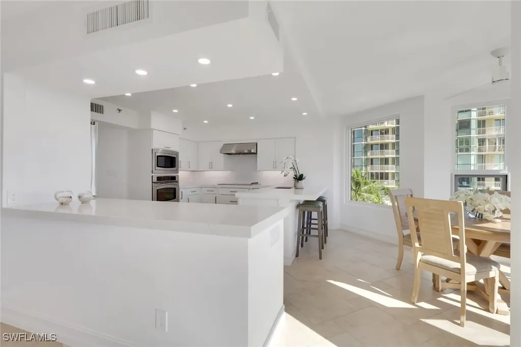 4251 Gulf Shore Boulevard N Naples FL 34103
