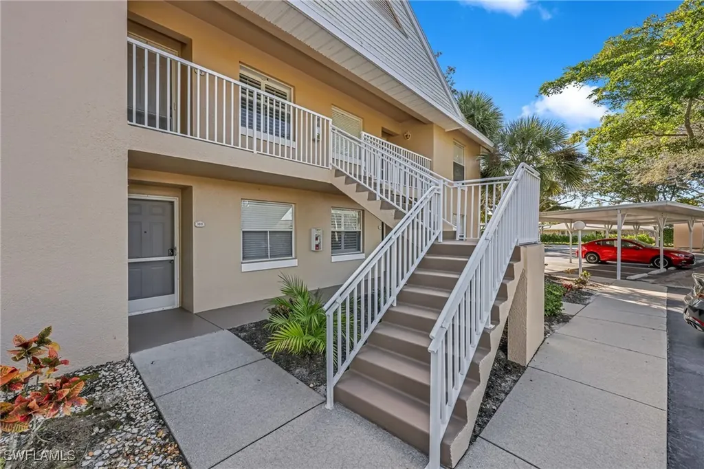 186 Pebble Shores Drive Naples FL 34110