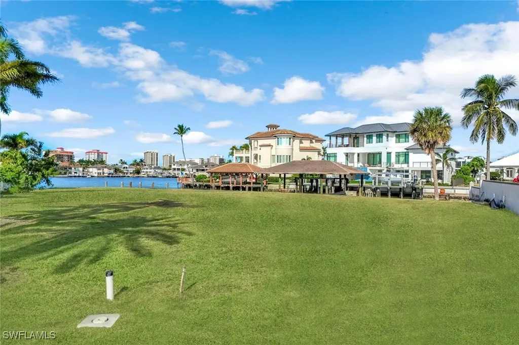 357 Germain Avenue Naples FL 34108