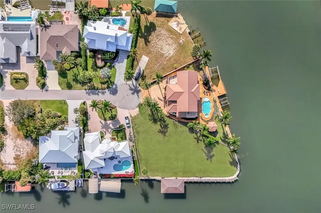 357 Germain Avenue Naples FL 34108