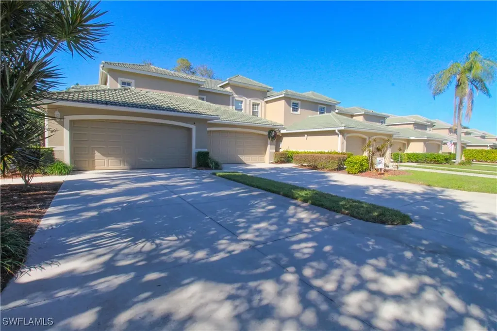 3435 Laurel Greens Lane S Naples FL 34119