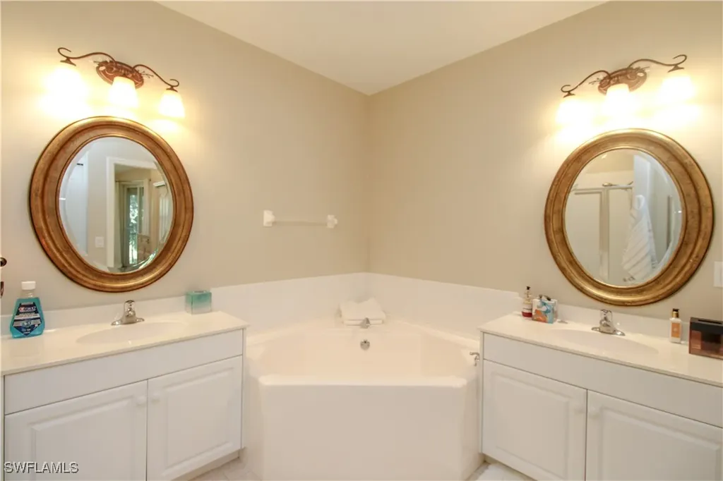 3435 Laurel Greens Lane S Naples FL 34119