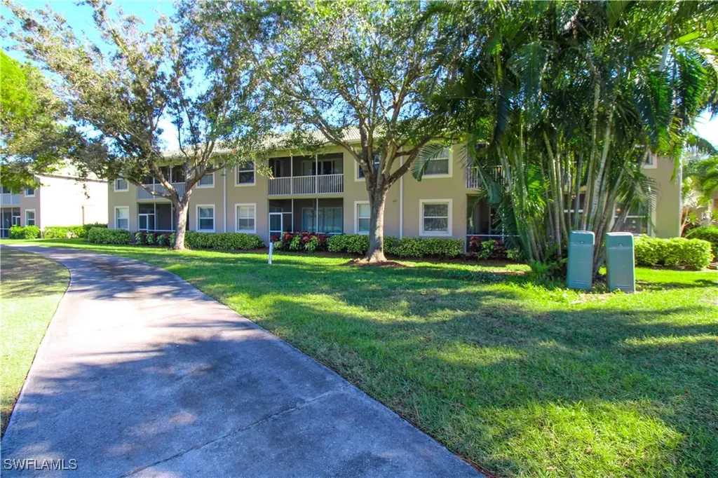 3435 Laurel Greens Lane S Naples FL 34119