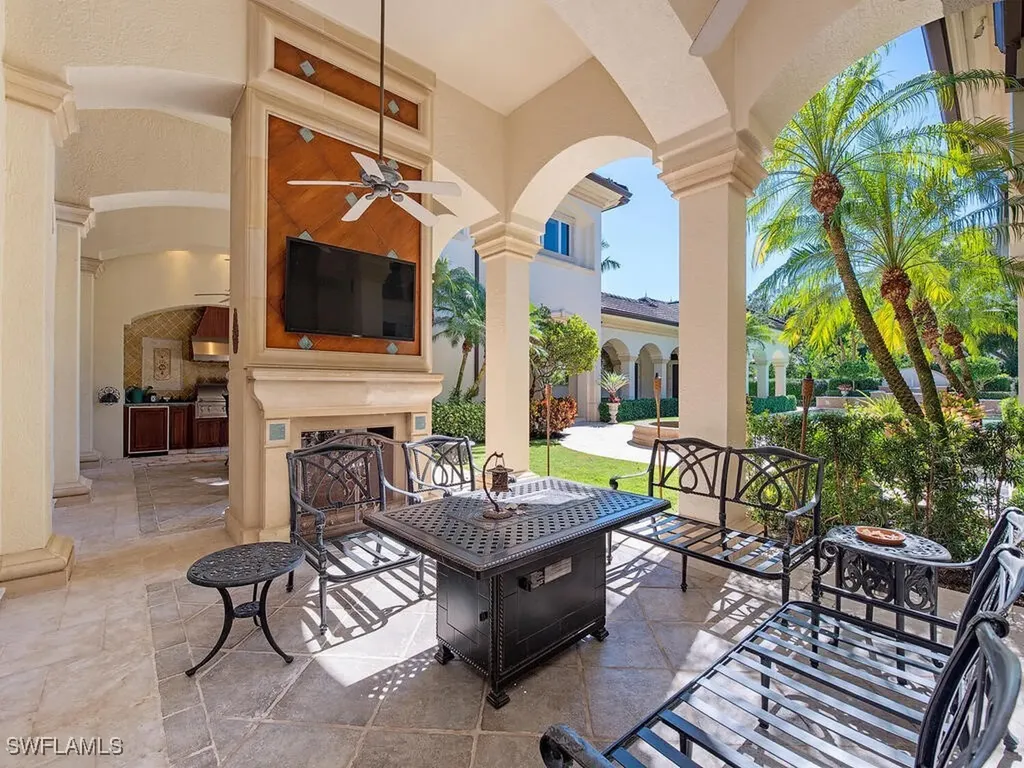 6955 Verde Way Naples FL 34108