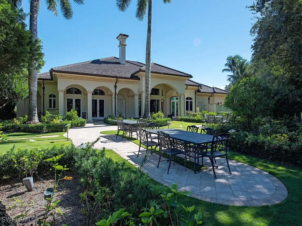 6955 Verde Way Naples FL 34108