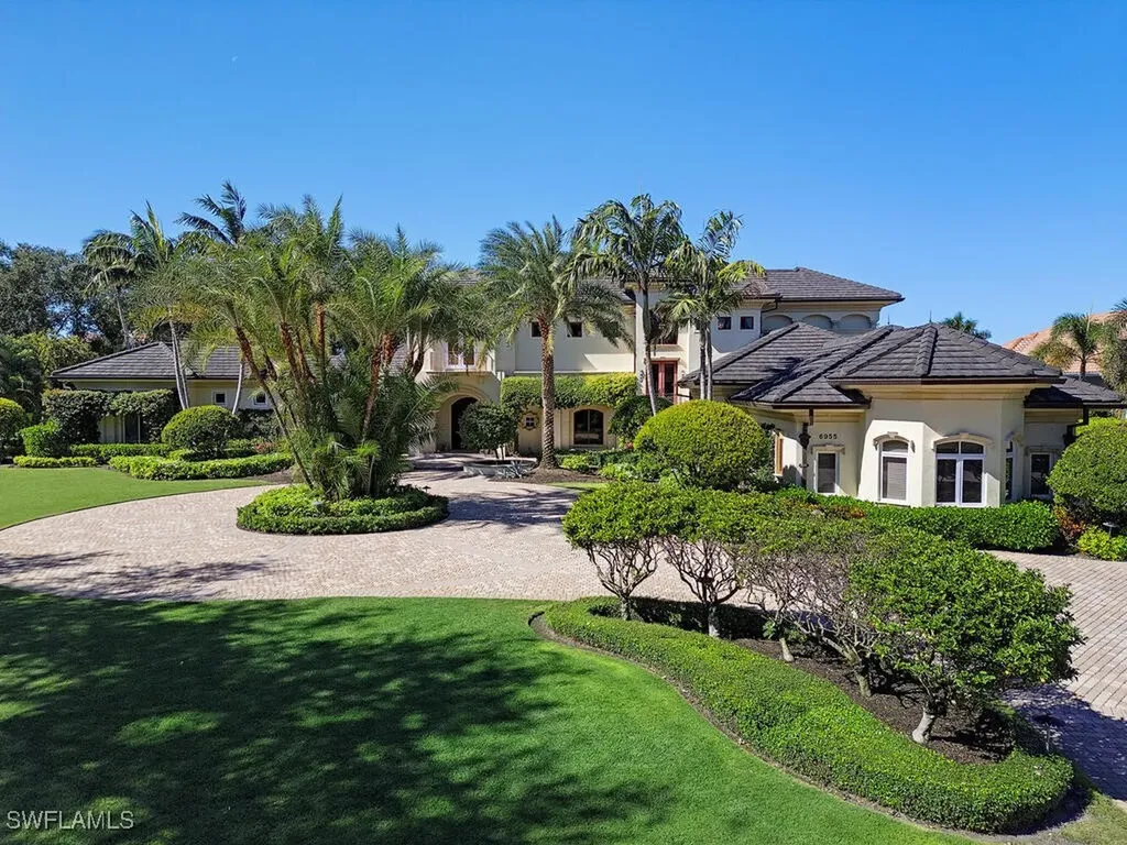 6955 Verde Way Naples FL 34108