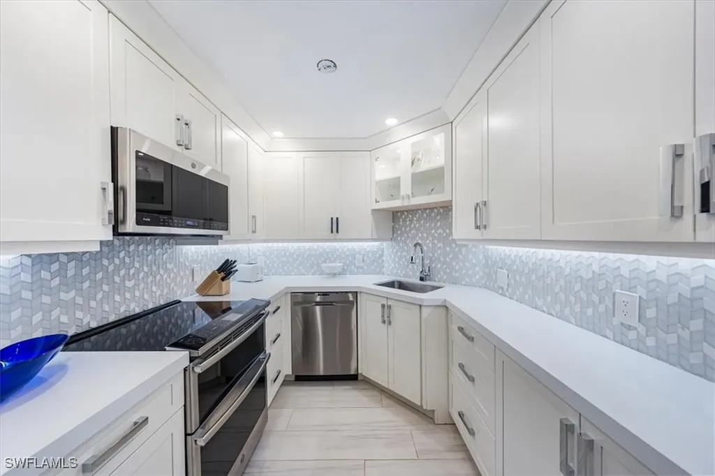 4005 Gulf Shore Boulevard N Naples FL 34103
