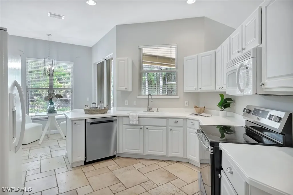 6119 Manchester Place Naples FL 34110