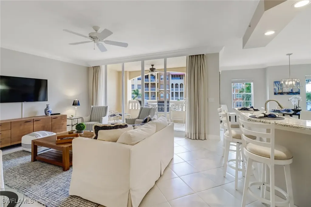 450 Bayfront Place Naples FL 34102