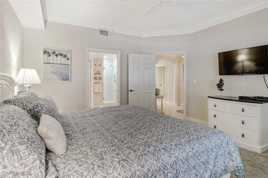 450 Bayfront Place Naples FL 34102
