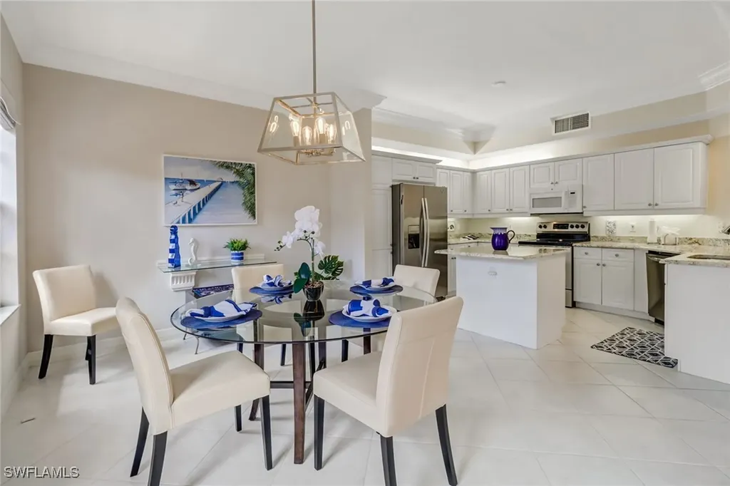 450 Bayfront Place Naples FL 34102