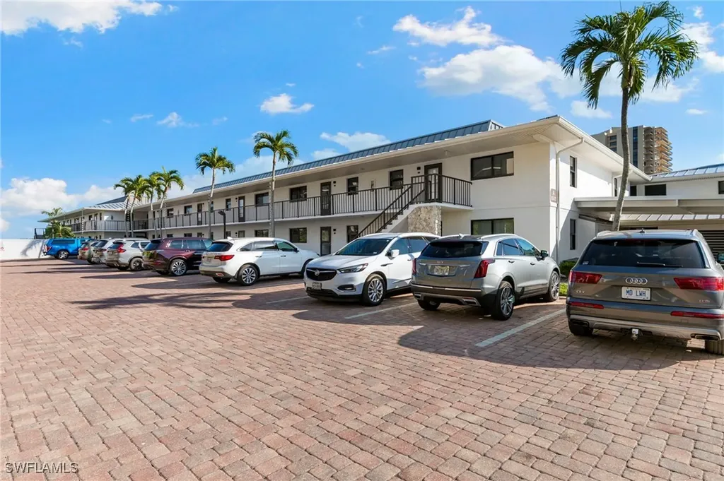 991 Collier Court Marco Island FL 34145