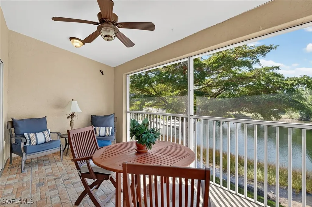 354 Dover Place Naples FL 34104