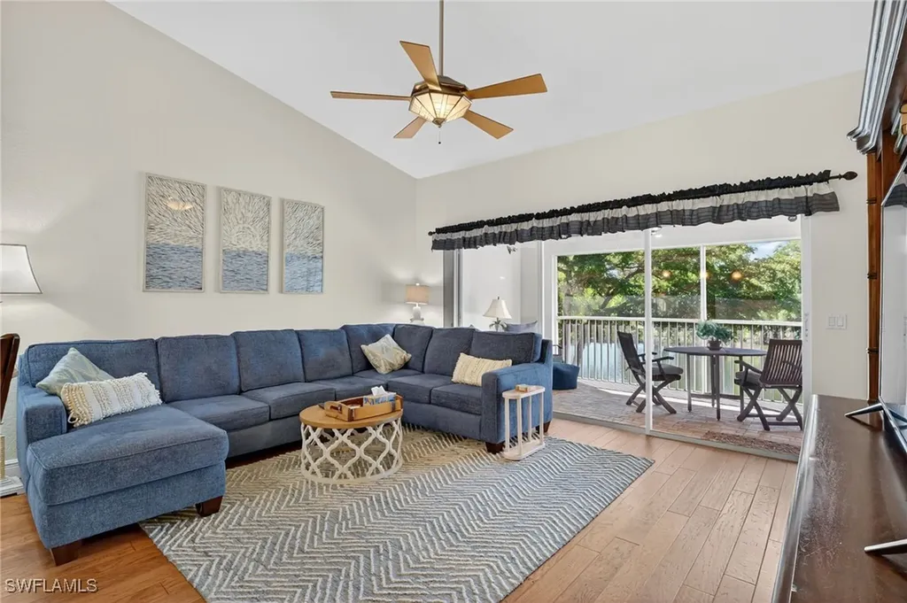 354 Dover Place Naples FL 34104