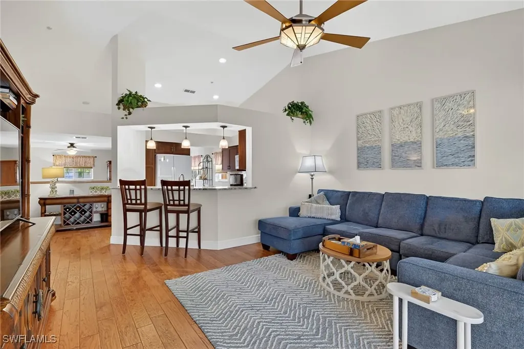 354 Dover Place Naples FL 34104