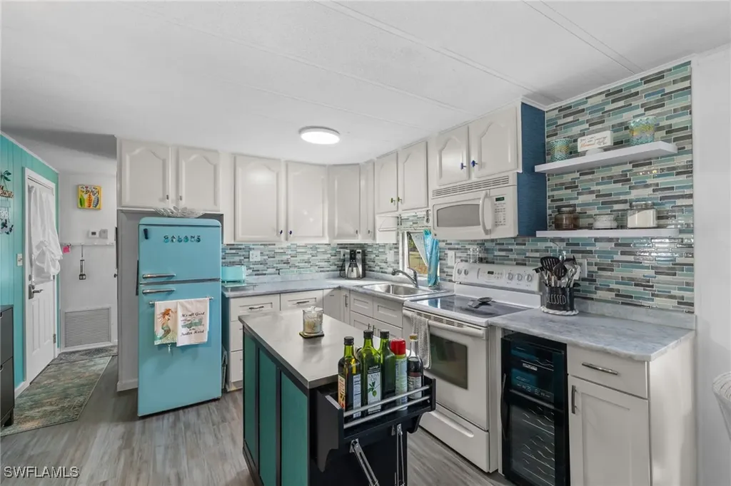 43 Enchanting Boulevard Naples FL 34112