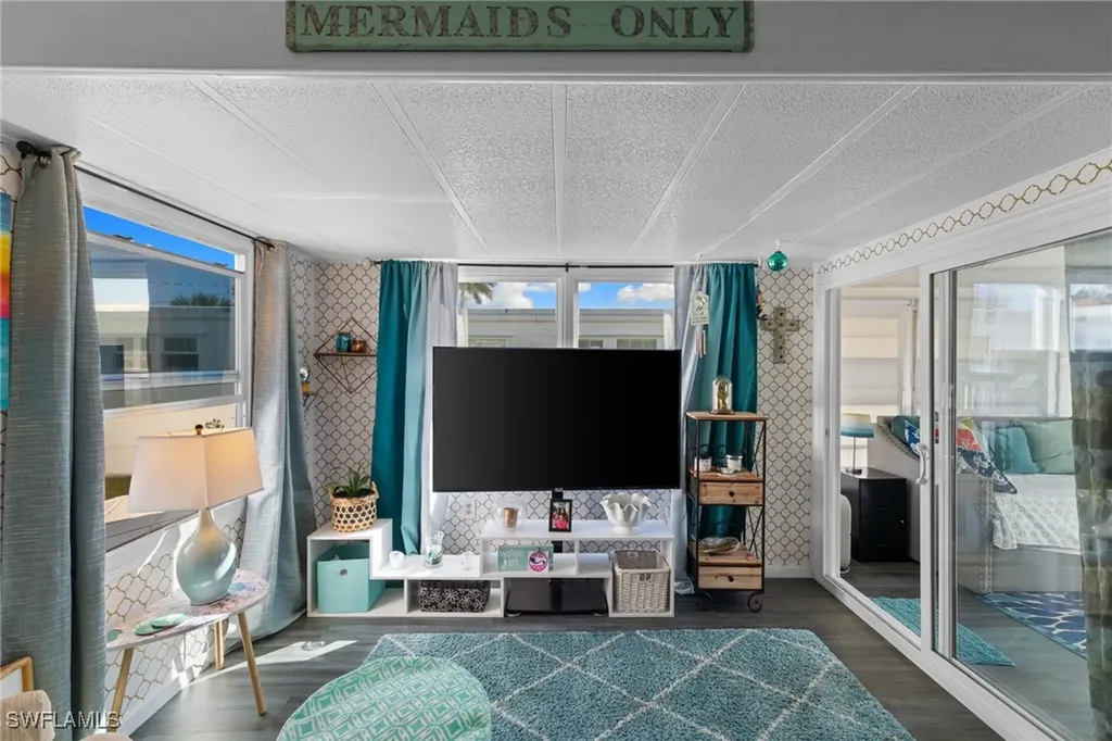 43 Enchanting Boulevard Naples FL 34112